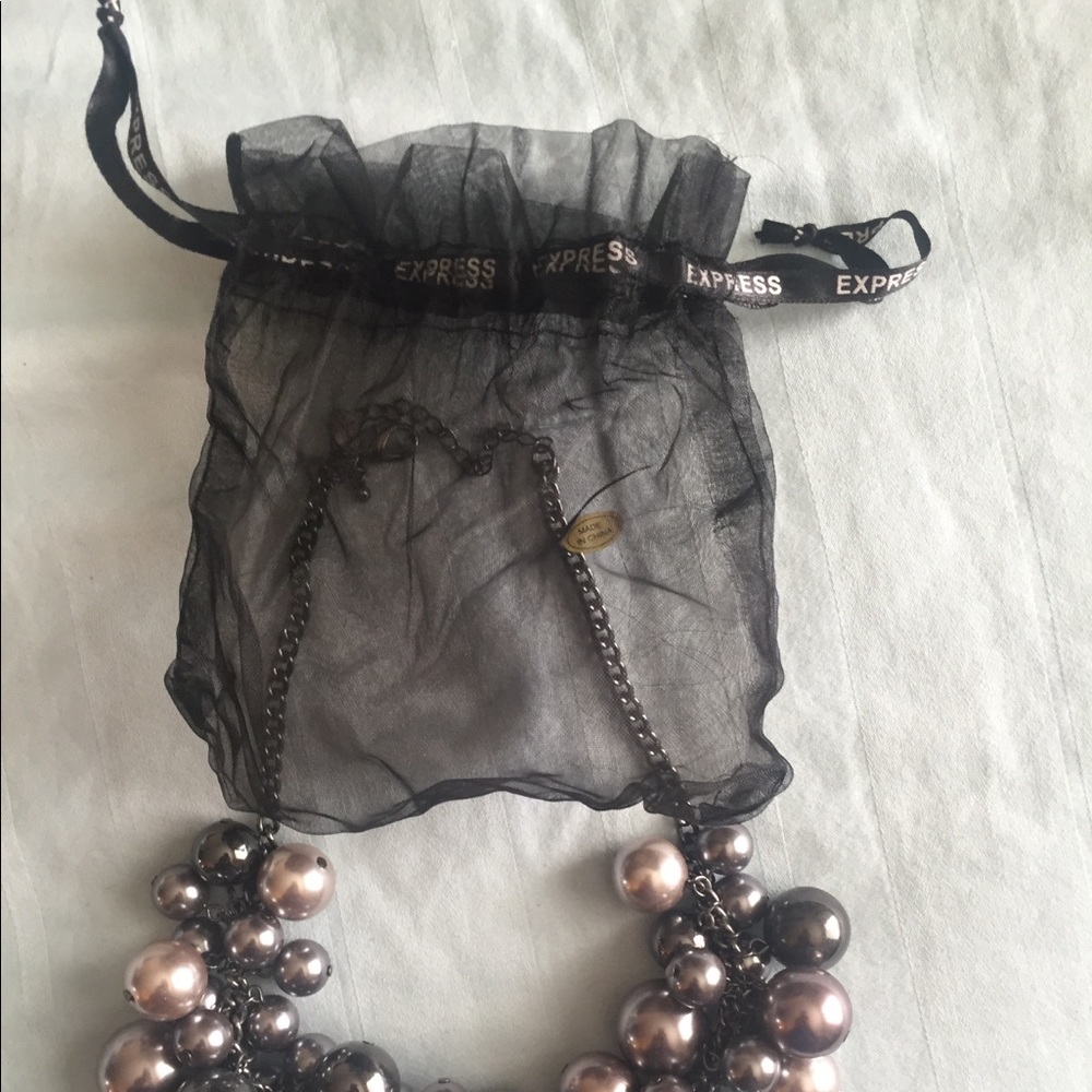 Express Necklace - Picture 2 of 2